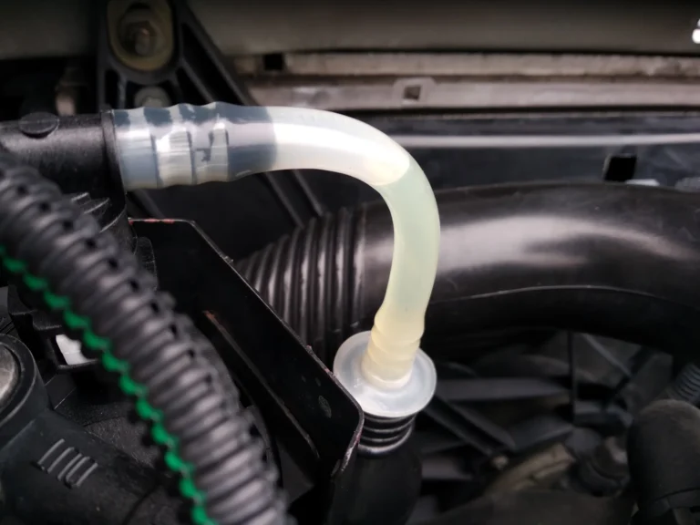 Air in Fuel Line Diesel! Troubleshooting Tips and Solutions 